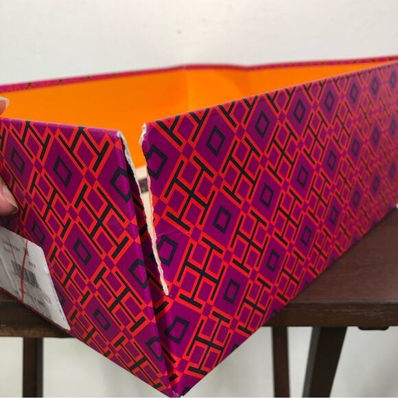 NEW Tory Burch T Hardware Leather Chelsea Boots in Dulce De Leche Size 9.5M - Picture 9 of 11